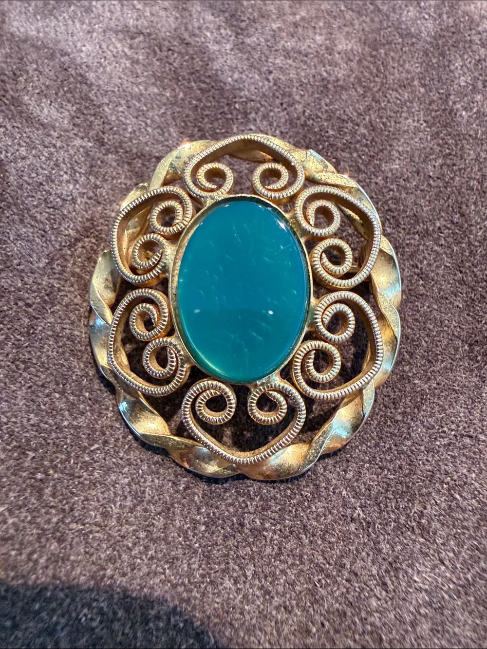 Gold-Tone Brooches - Classic Women Jewelry